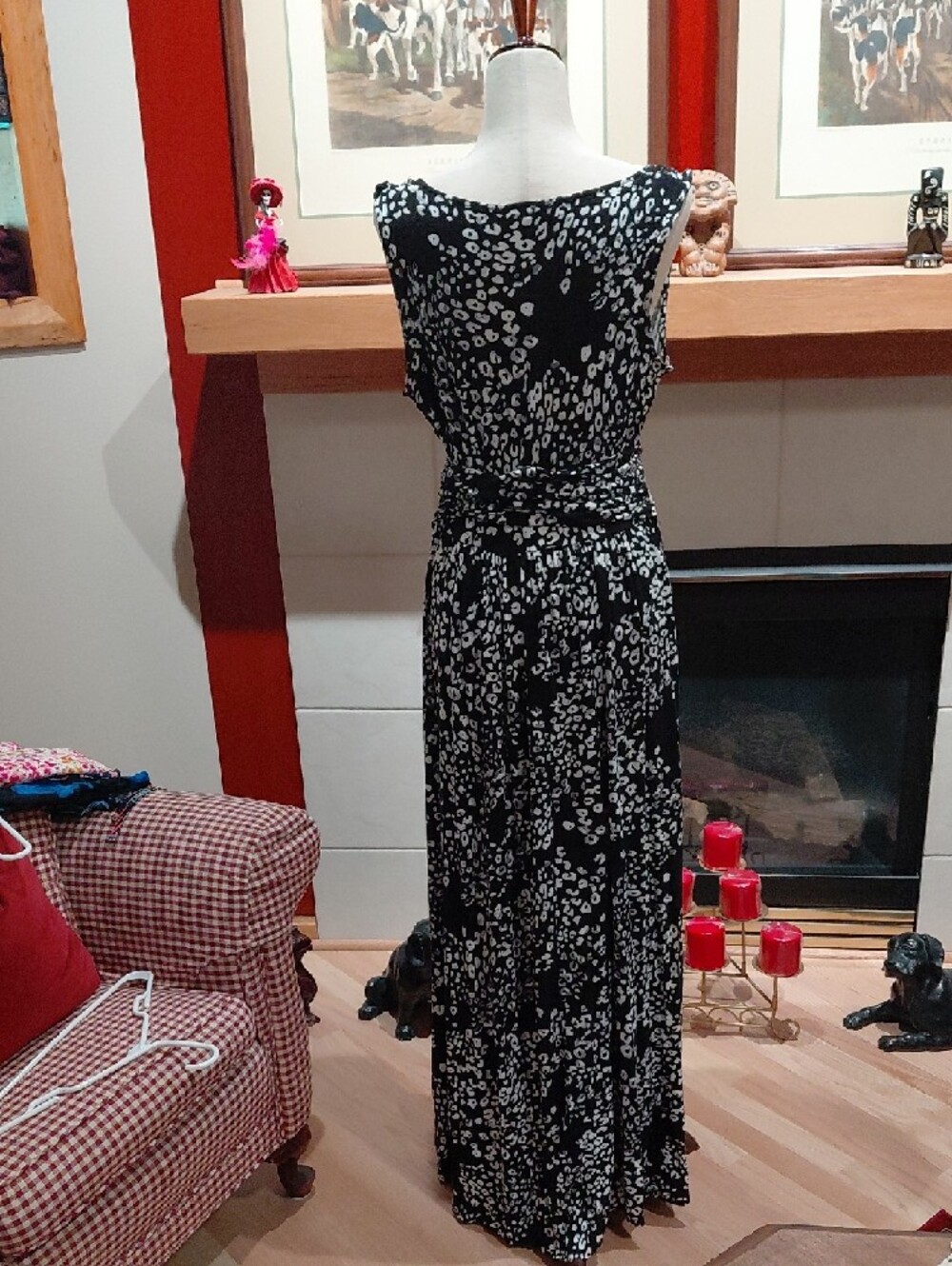 Jennifer Lopez Black & White Floral V‑Neck Maxi Dress Sz L - Picture 2 of 8